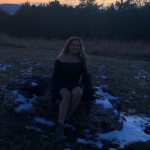 Meet your Posher, Brooke